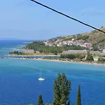Iva * Omiš