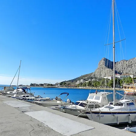 Iva Apartment Omis