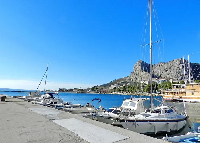 Iva Apartament Omiš